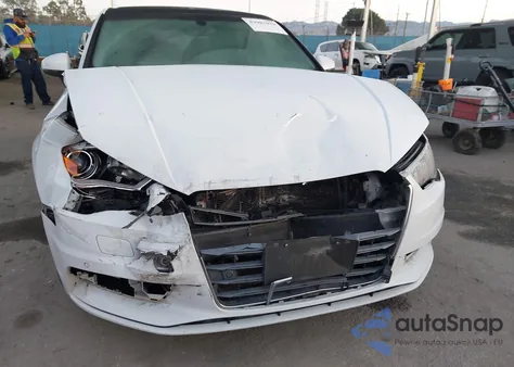 2015 Audi A3 1.8T Premium z USA, uszkodzony, nr VIN WAUCCGFF5F1072272